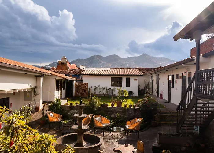 Hostel Black Llama